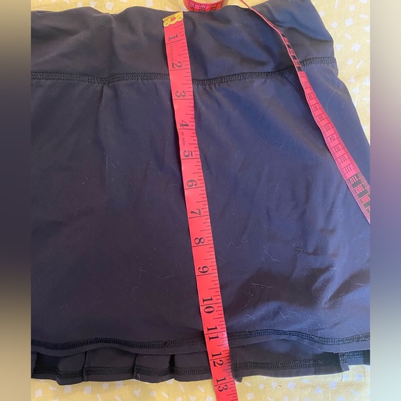 Lululemon Ruffle Back Skort - Picture 6 of 7
